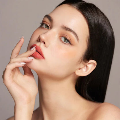 LIP PARADISE EFFORTLESS MATTE LIPSTICK M112 TAYLOR