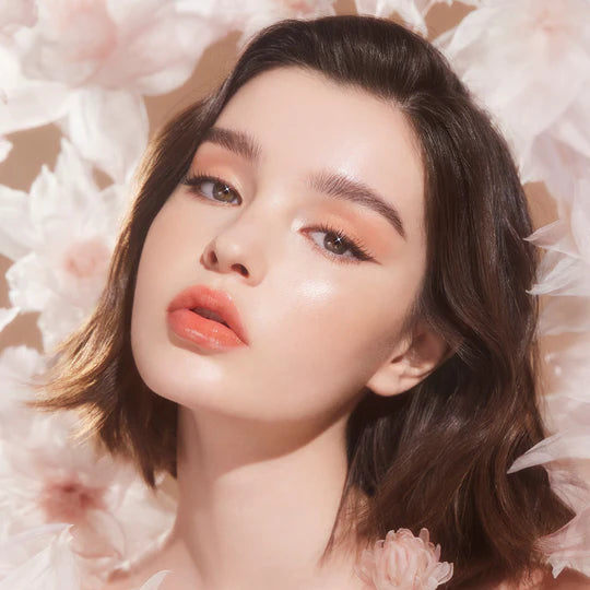 BLOOMING EDITION GARDEN OF LIGHT PALETTE DAWN